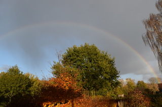Het zonnetje schijnt en het regent_2