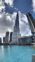 Wind en wolken Dubai Burj Khalifa 