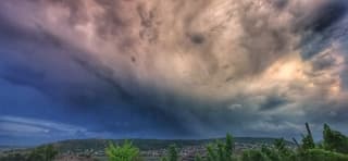 Dreigende onweerslucht 