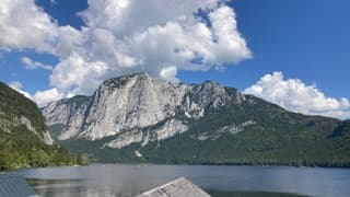 Onschuldige bergbewolking of voorbode van?