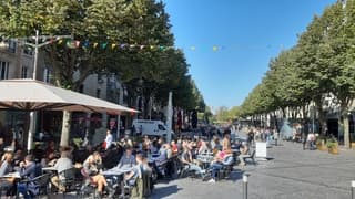 Veel zon in Reims- Frankrijk ...met maar 14 graden is het toch erg aangenaam op een terrasje !!