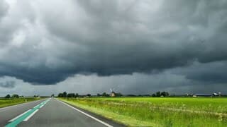 Onheilspellende wolken