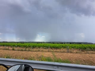 Zware onweersbuien in Frankrijk 