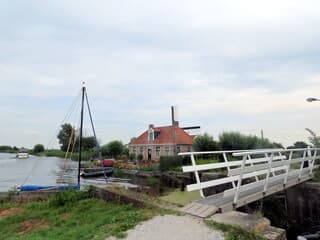 De brug over de Scheene