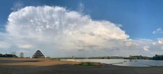 Panorama van onweersbui met mammatus