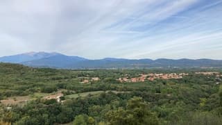 Sluierbewolking voor de Pyreneeën.
