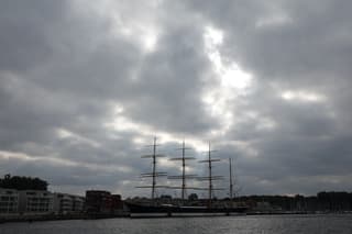 Mooie wolkjes boven de Passat in Travemunde-Lubeck, Oostzee,Duitsland