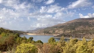 Bewolking neemt toe in de Sierra Nevada.