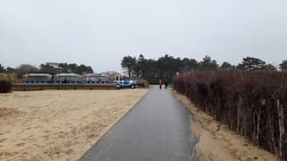 klein treintje naar de strand 