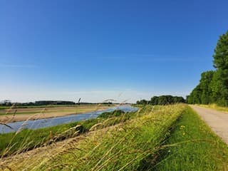 Ook wat sluierbewolking verderop