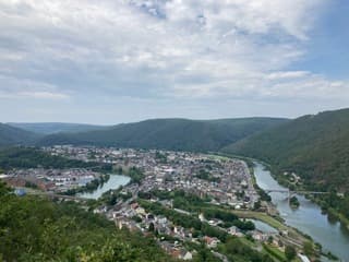 Uitzicht over Revin, Noord Frankrijk 