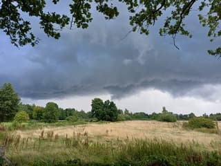 Donkere wolken boven Neerkant