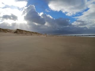 Naderen buien aan de kust