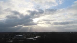 Zon en bewolking vanmorgen 10.10 uur