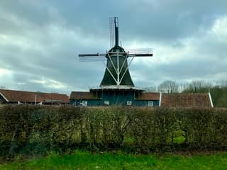 Bewolking en een molen