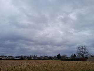 Wolken boven Bunde.
