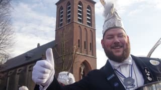 Prima weer, blije prins.