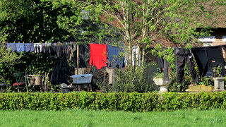 Per ongeluk laten hangen!