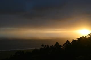 Zonsondergang met plensbui