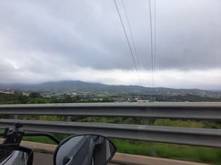 Donkere wolken bij de Costa Brava 