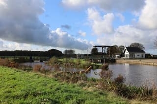 Wolkenstraat bij kanaal de Tsjonger
