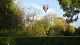 Luchtballon op mooie najaarsdag