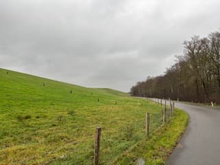 VAM berg zuidzijde onder de wolken 
