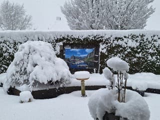 Sneeuw bij zomerposter