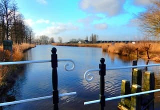 Genoten van de blauwe lucht en zon in Kruisland.