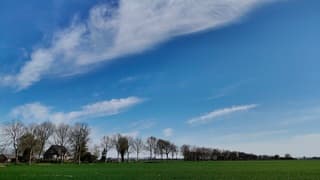 Zon maar ook wolkenvelden 
