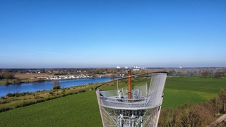 Een kijkje boven de Maas 