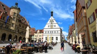 Grens:  regen en zon 