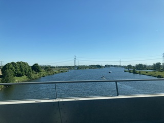 Het wordt een mooi weertje vandaag op weg naar Feyenoord PSV Eindhoven tijdens Moederdag 