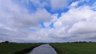 Wolken en wind