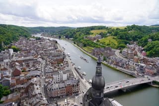 Zon en wolken in Wallonië