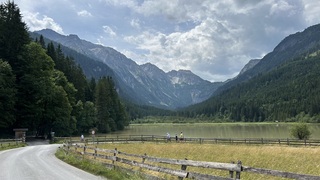 Voor het weer omslaat nog even een wandeling om het Jägersee