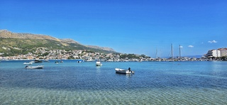 Warm en mooi in Split. Richting de 40 graden van de week 