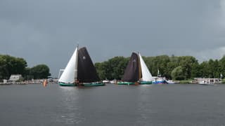 Regenbui in aantocht bij SKS wedstrijd 