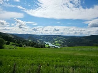 Zon en wolken in Tretten Noorwegen