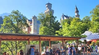 Knalblauw warm 29 graden rond Neuschwanstein 
