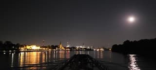Maanlicht met veel smog 