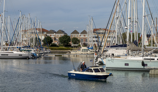 Zonnige dag met wat sluierbewolking