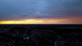 zon en regen boven Overloon