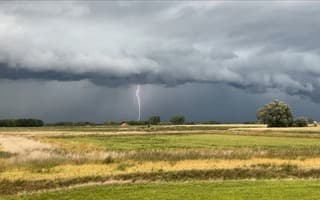 Bliksem in de buurt van Grave