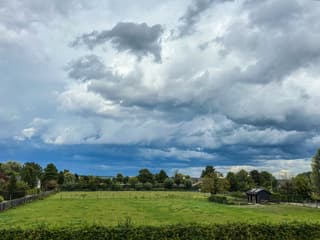 Prachtig wolkenspel boven Ingen