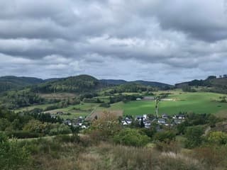 Af en toe zon en wolken in Hallenberg en omgeving