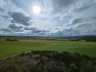 Af en toe zon en wolken in Hallenberg en omgeving