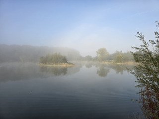 mist trekt op