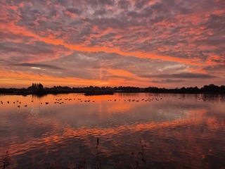 Zonsopkomst boven de Benthuizerplas 