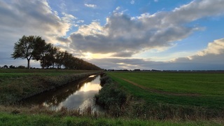 De avond valt....